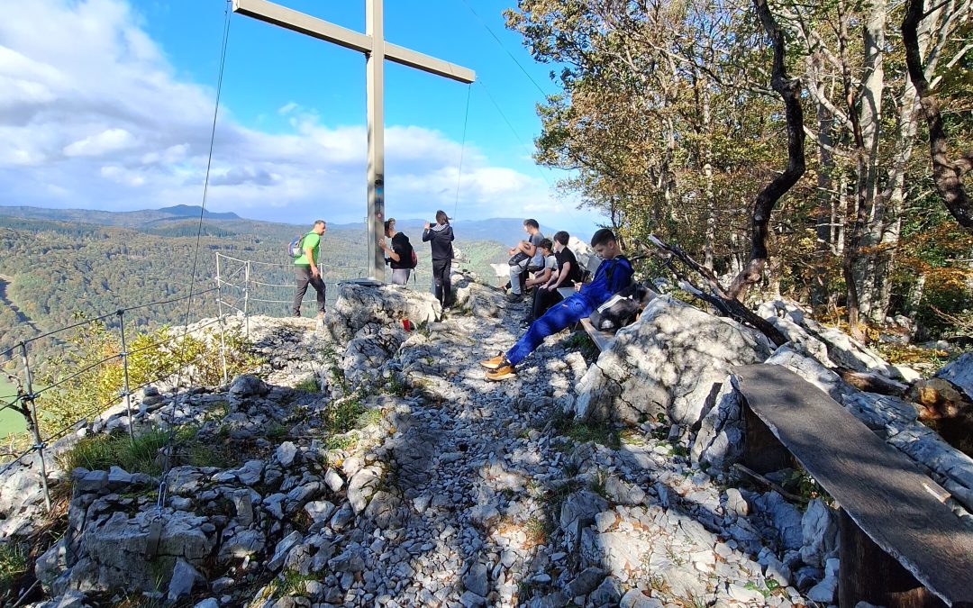 Jesenski pohod učencev predmetne stopnje